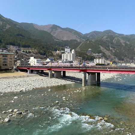 花緑里-Hanamidori-乙原のやど 岐阜下呂温泉郡上飛騨金山湖畔リゾート Gujo Eksteriør bilde
